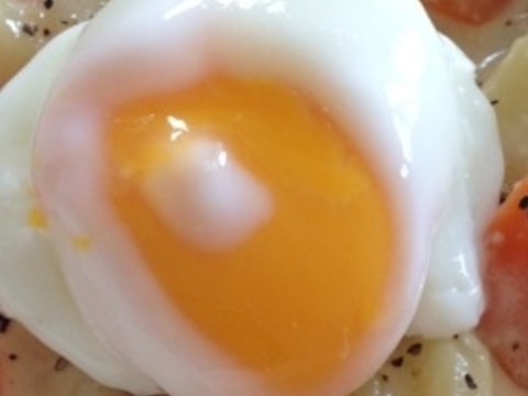 レンジで簡単半熟卵